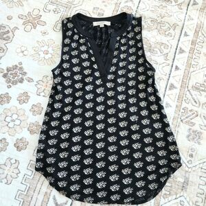 🔥2/$15 LOFT business casual sleeveless top